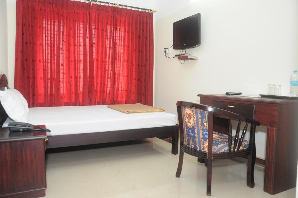 Dreamz Hotel Thiruvananthapuram Chambre photo